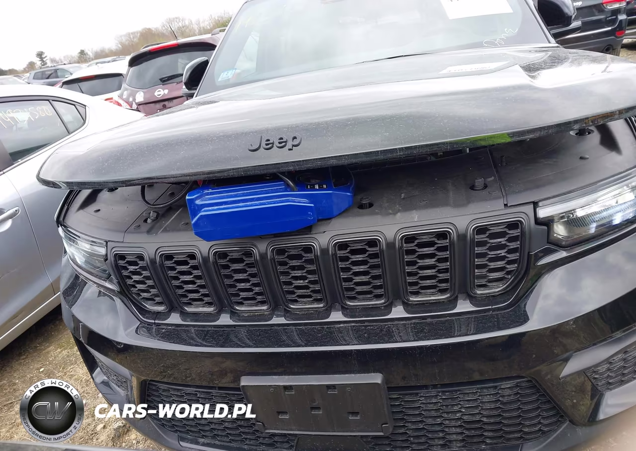 2025 Jeep Grand Cherokee Altitude X 4X4 VIN:1C4RJHAG3SC301006 - 13