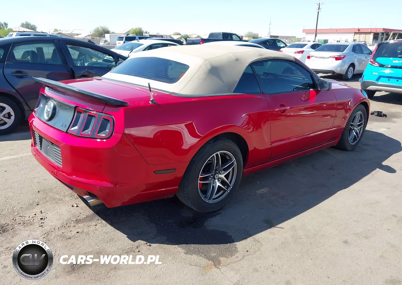 2013 Ford Mustang V6 VIN:1ZVBP8EM2D5241546 - 4