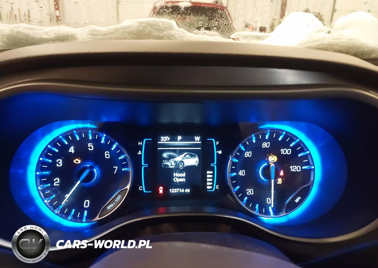 2017 Chrysler Pacifica Touring-L VIN:2C4RC1BG9HR633855 - 7