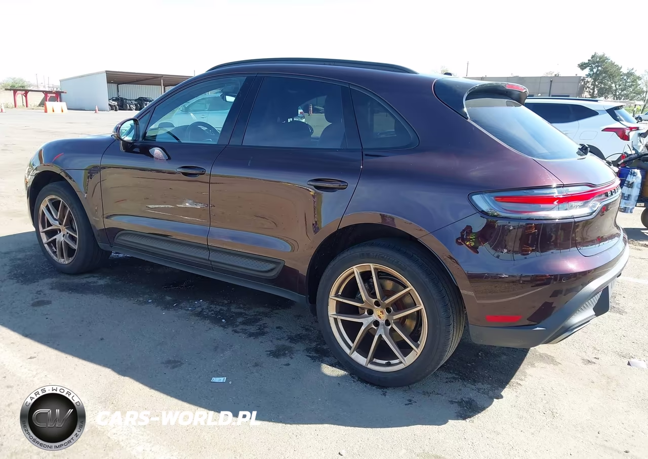 2023 Porsche Macan T VIN:WP1AA2A51PLB14975 - 3