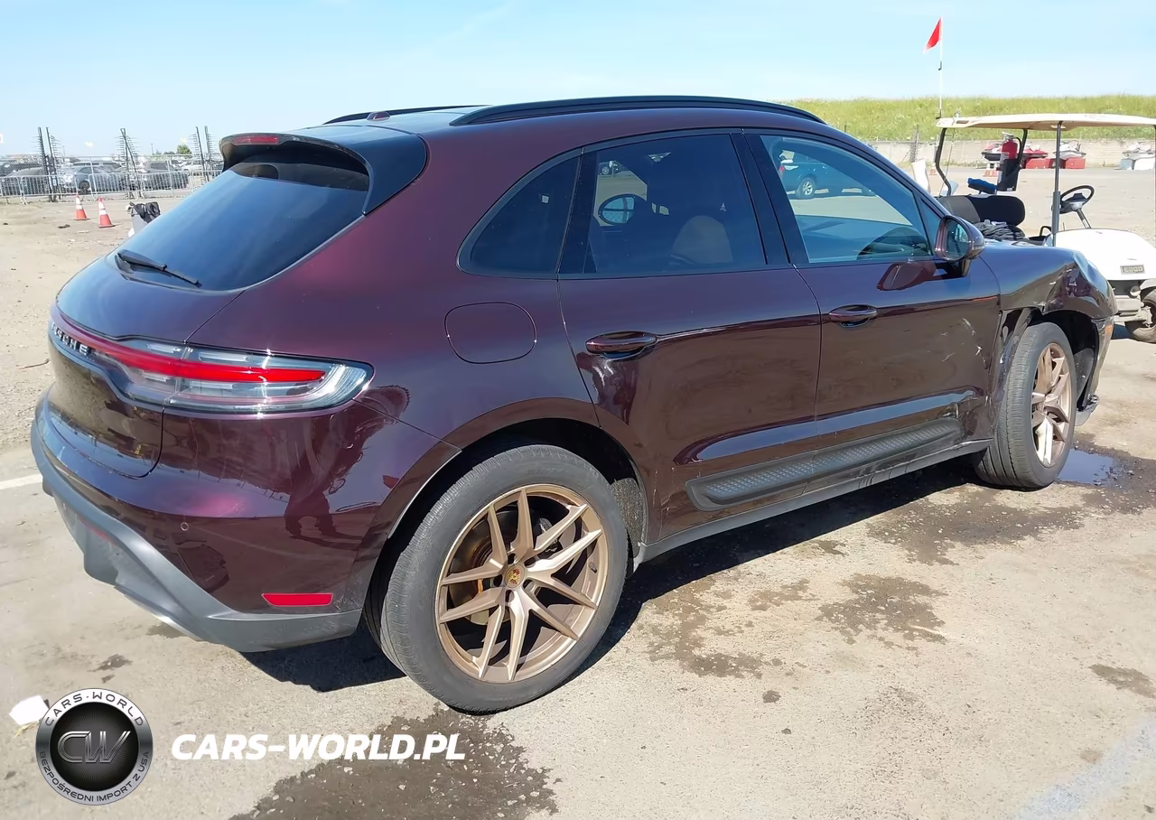2023 Porsche Macan T VIN:WP1AA2A51PLB14975 - 4