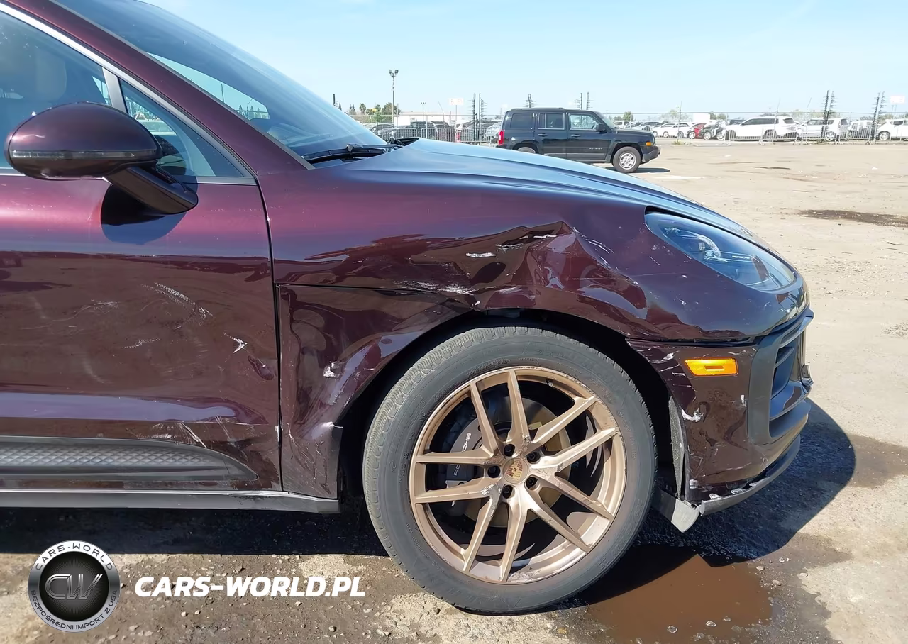 2023 Porsche Macan T VIN:WP1AA2A51PLB14975 - 6