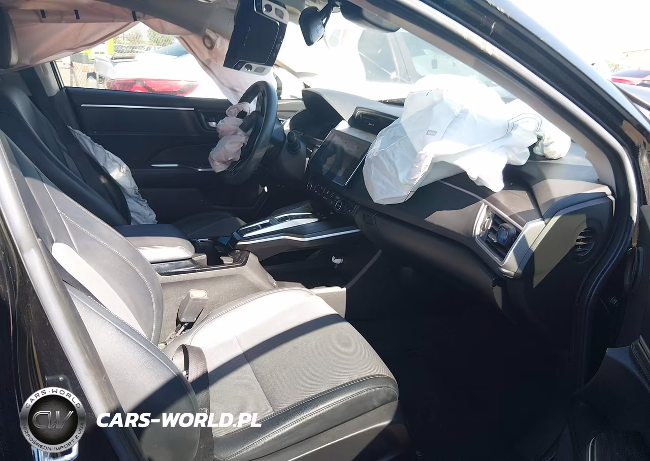 2018 Honda Clarity Plug-In Hybrid VIN:JHMZC5F1XJC017690 - 5