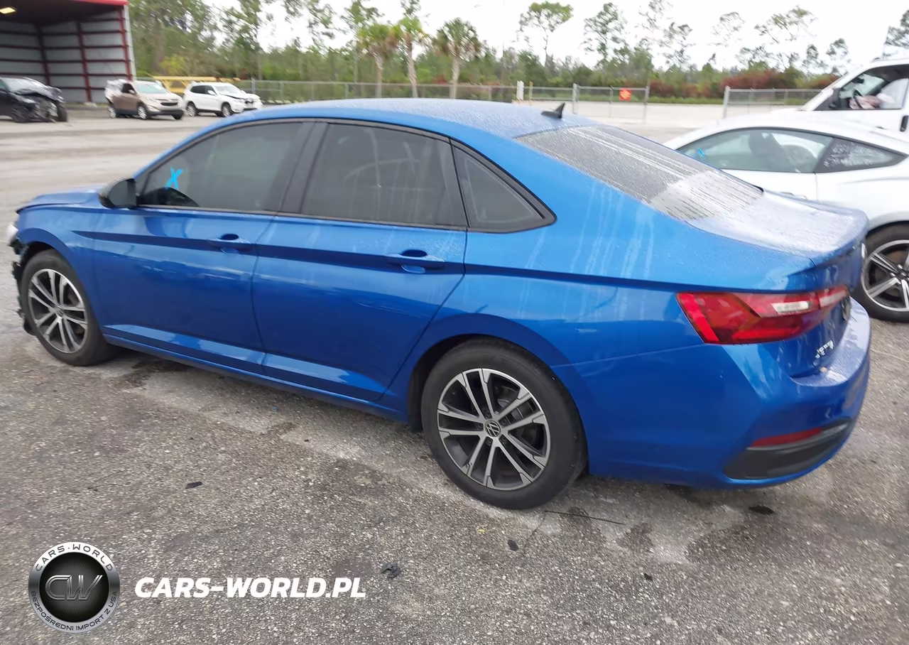 2022 Volkswagen Jetta 1.5T Sport VIN:3VWBM7BU0NM019039 - 3