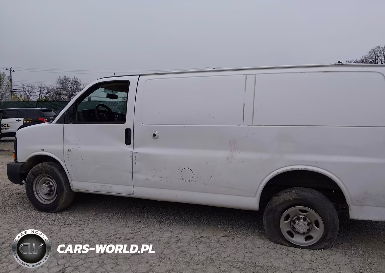 2015 Chevrolet Express 2500 Work Van VIN:1GCWGFCF6F1220741 - 14