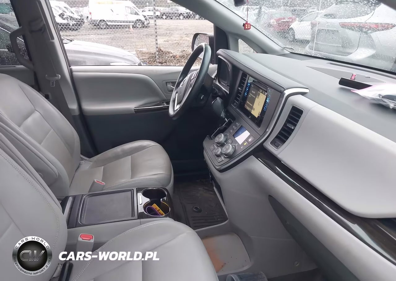 2017 Toyota Sienna Xle 7 Passenger VIN:5TDDZ3DC3HS156250 - 5