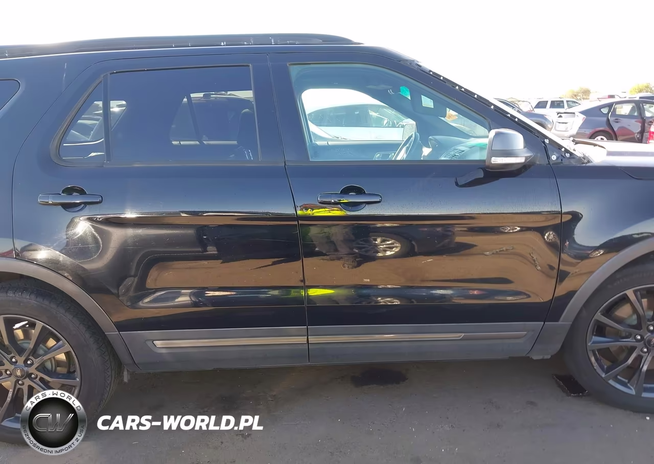 2017 Ford Explorer Xlt VIN:1FM5K7D8XHGA03690 - 14