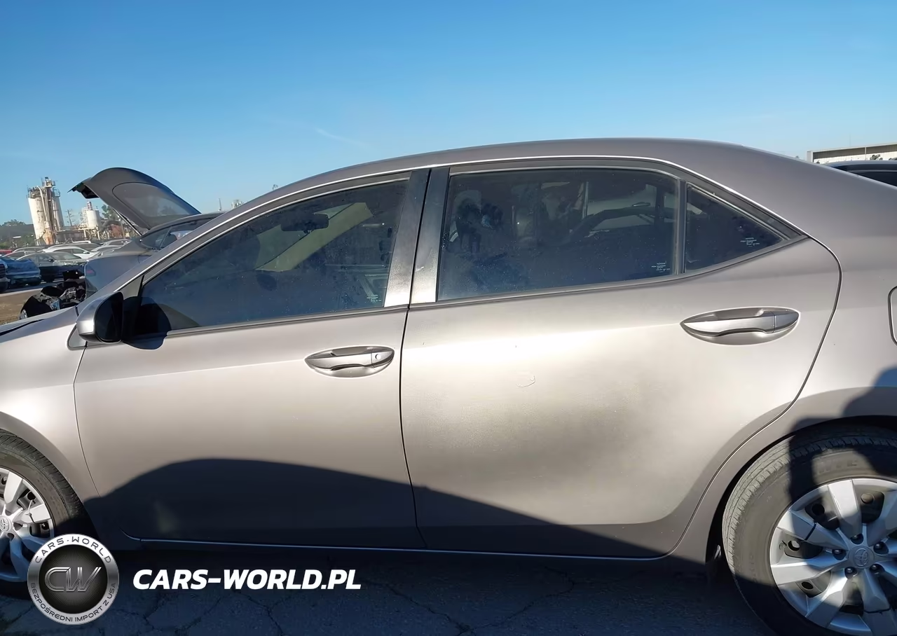 2015 Toyota Corolla Le VIN:5YFBURHE5FP194508 - 15