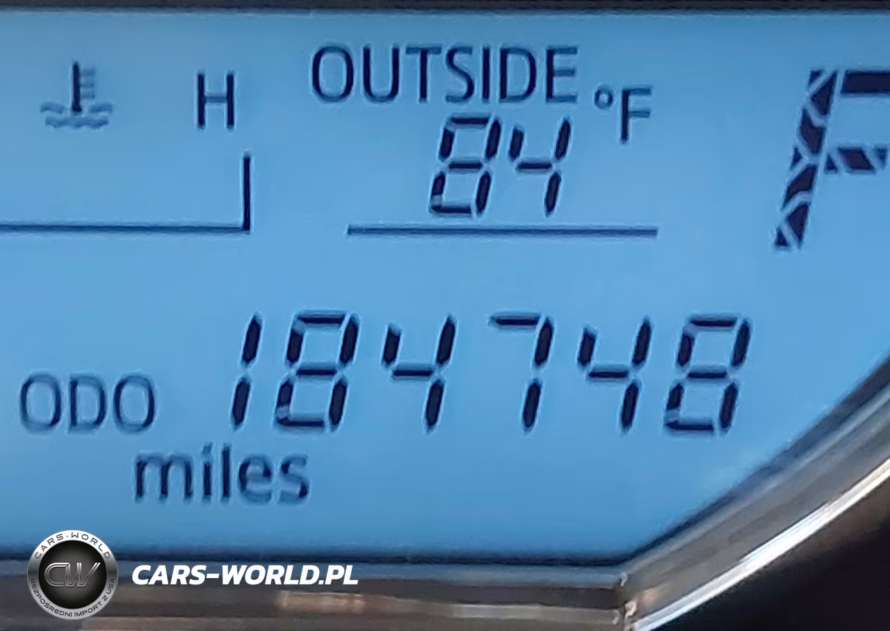 2015 Toyota Corolla Le VIN:5YFBURHE5FP194508 - 16