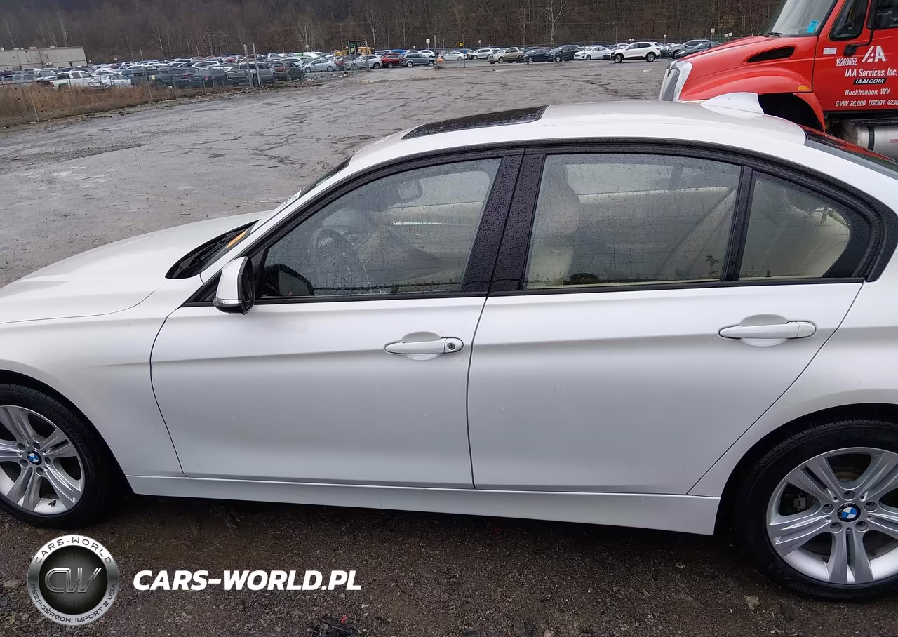 2016 BMW 328I xDrive VIN:WBA8E3G54GNT75424 - 15