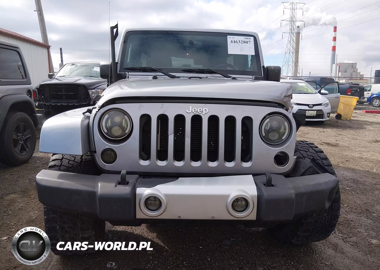 2013 Jeep Wrangler Unlimited Sahara VIN:1C4BJWEG2DL665940 - 12