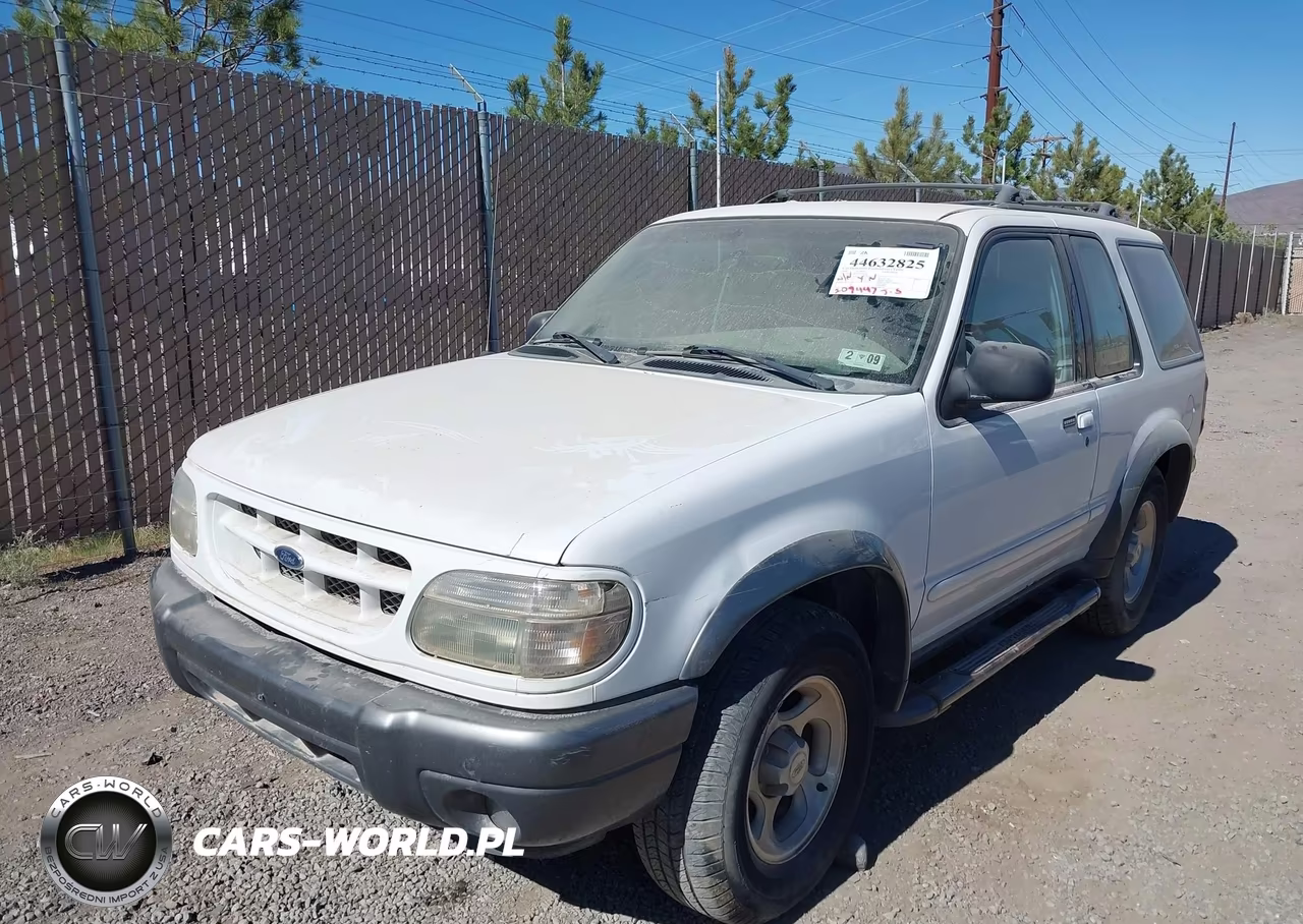 2000 Ford Explorer Sport VIN:1FMYU70E4YUA72038 - 2