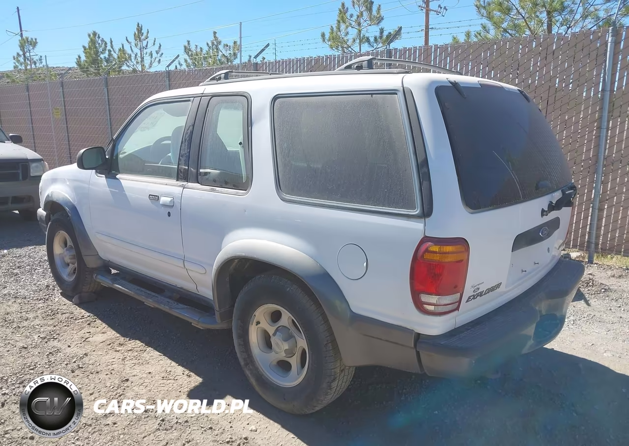 2000 Ford Explorer Sport VIN:1FMYU70E4YUA72038 - 3