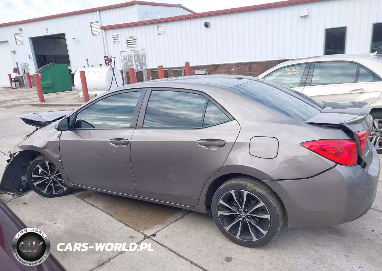 2018 Toyota Corolla Xse VIN:5YFBURHE1JP849482 - 14