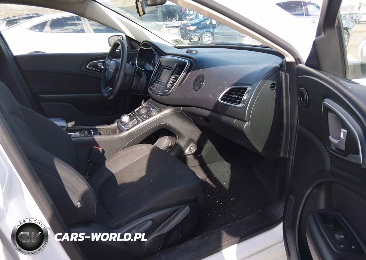 2015 Chrysler 200 Limited VIN:1C3CCCAB7FN700121 - 5