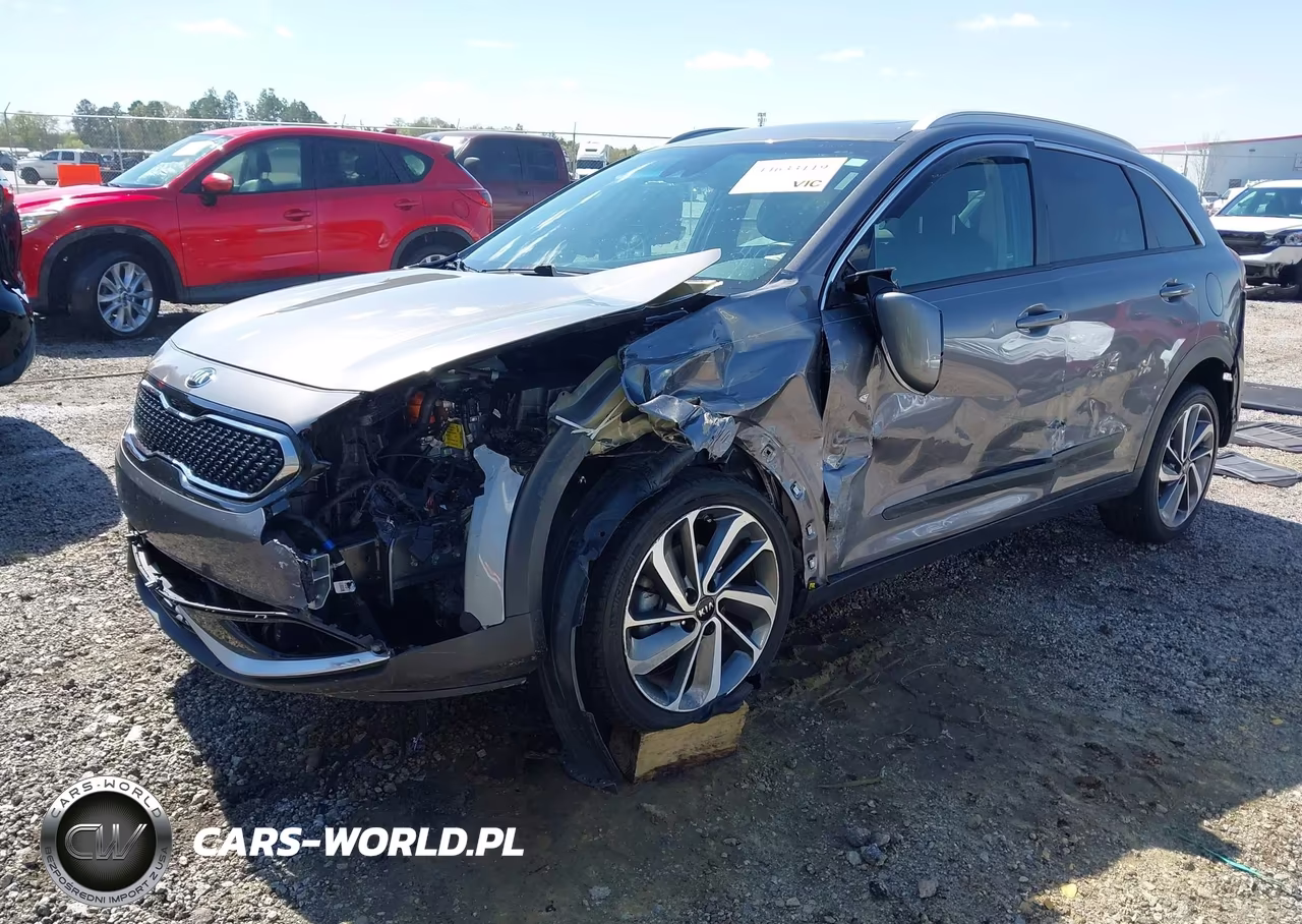 2018 Kia Niro Touring VIN:KNDCE3LC1J5125566 - 2