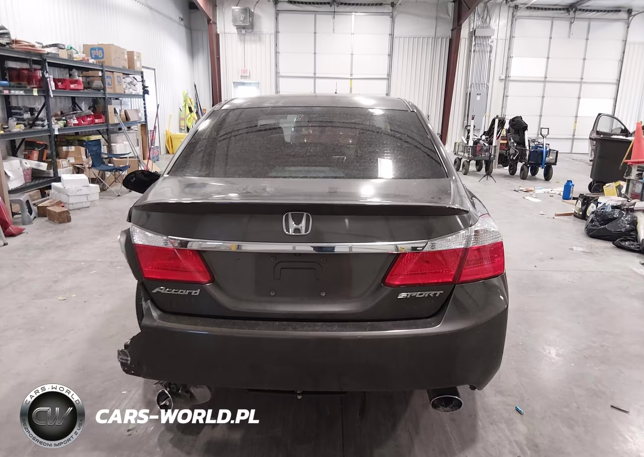 2015 Honda Accord Sport VIN:1HGCR2F52FA091617 - 16