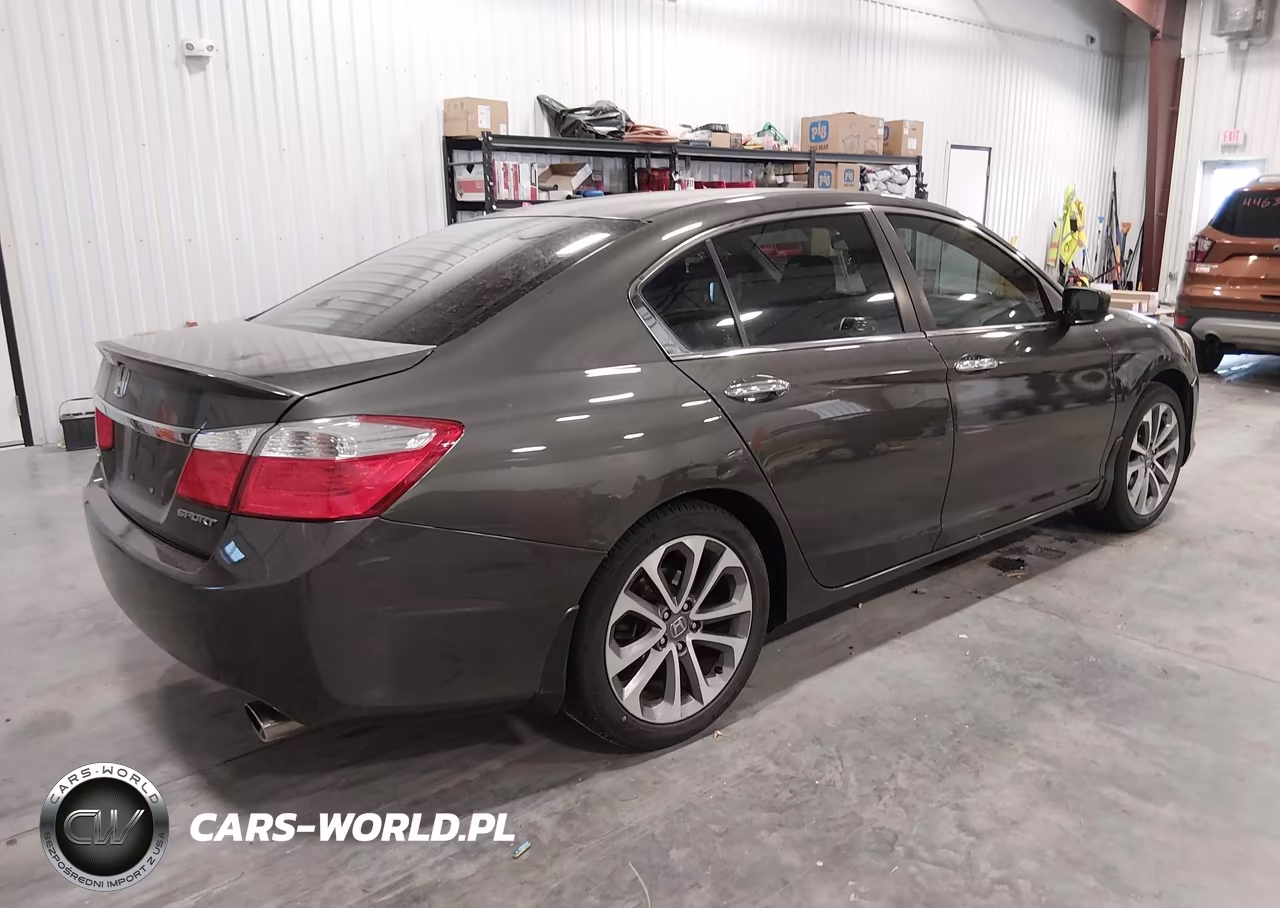 2015 Honda Accord Sport VIN:1HGCR2F52FA091617 - 4