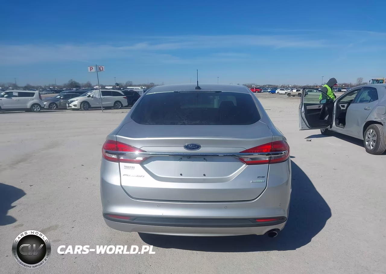 2018 Ford Fusion Se VIN:3FA6P0HD3JR135493 - 17