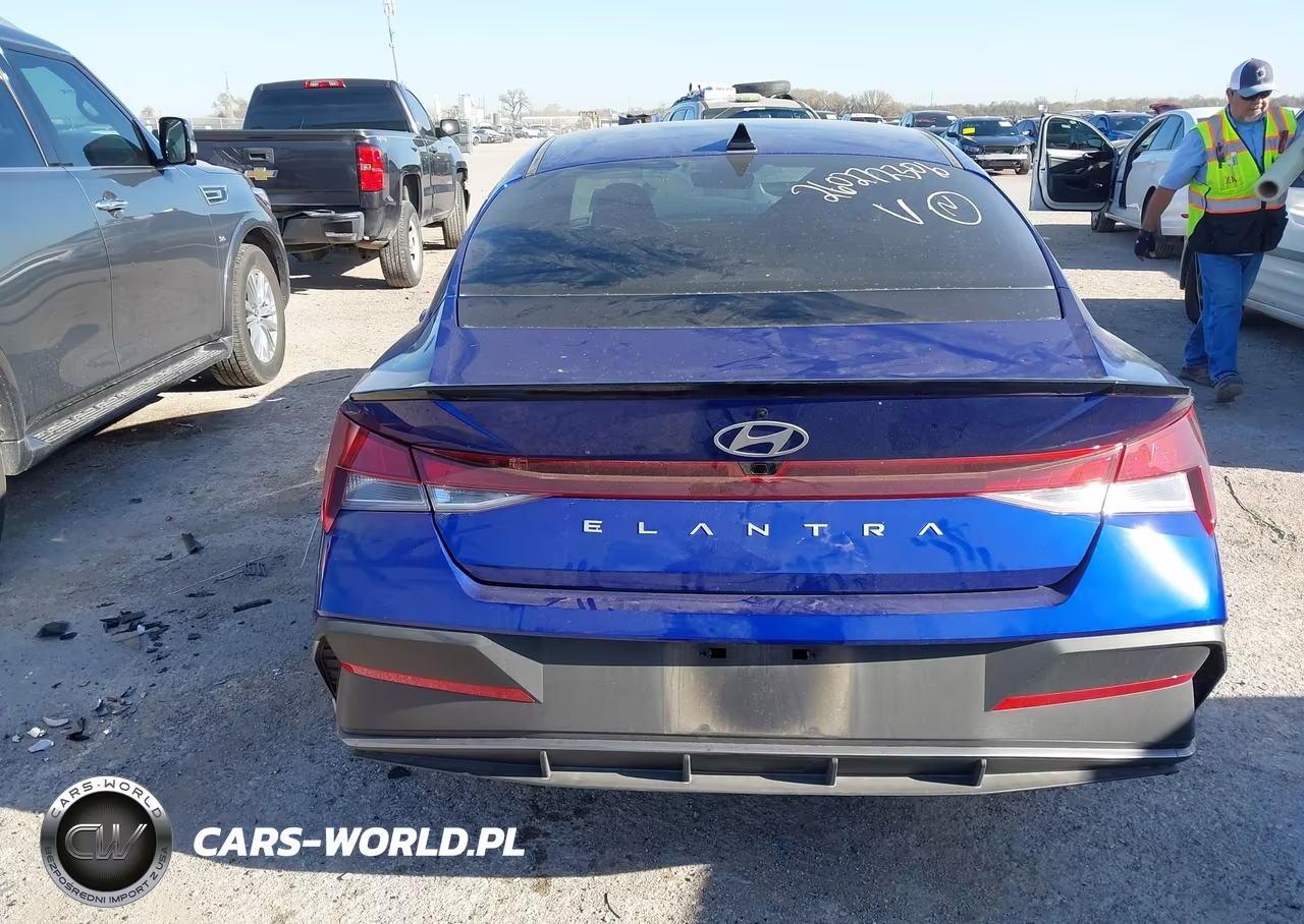 2025 Hyundai Elantra Sel Sport VIN:KMHLM4DG6SU901171 - 17