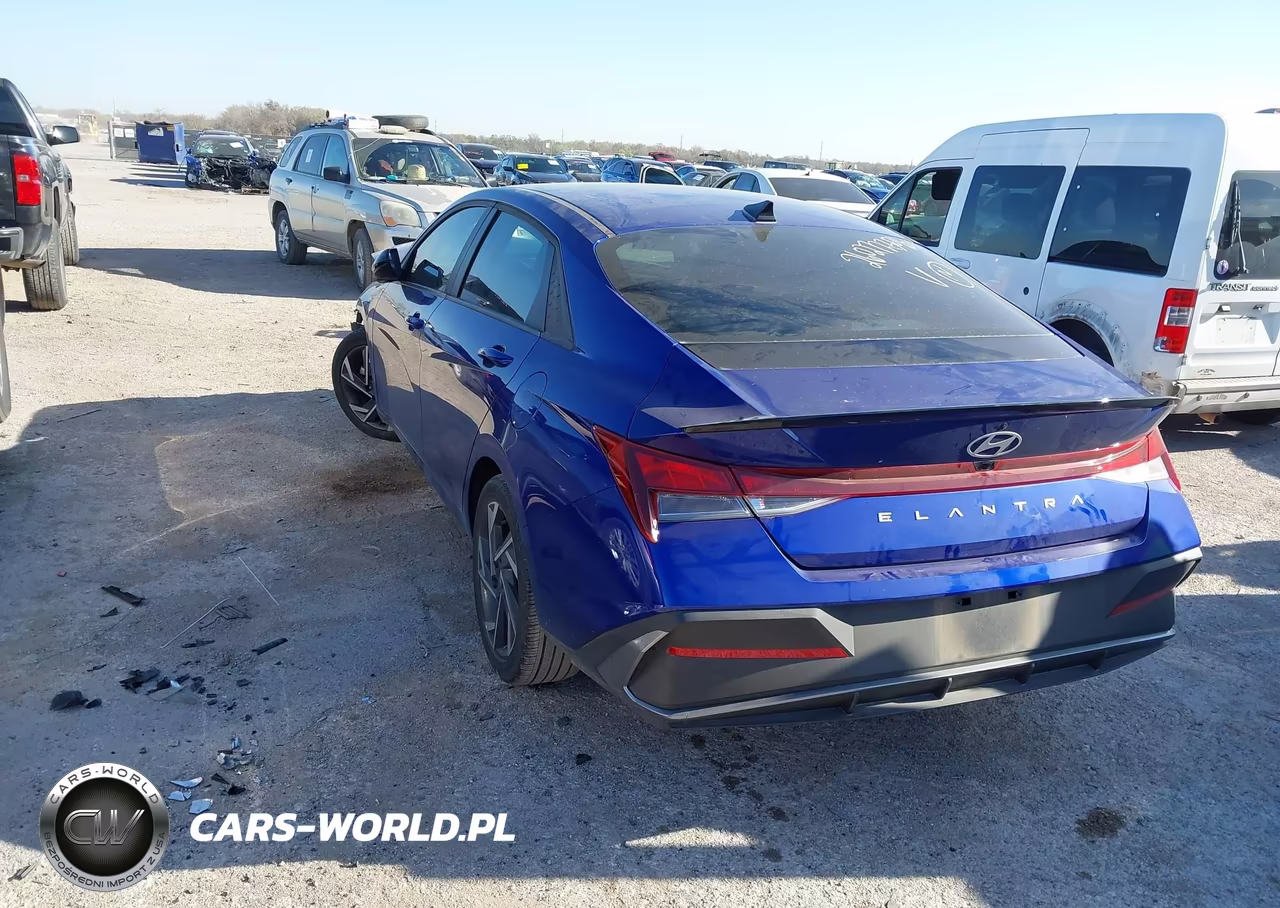 2025 Hyundai Elantra Sel Sport VIN:KMHLM4DG6SU901171 - 3