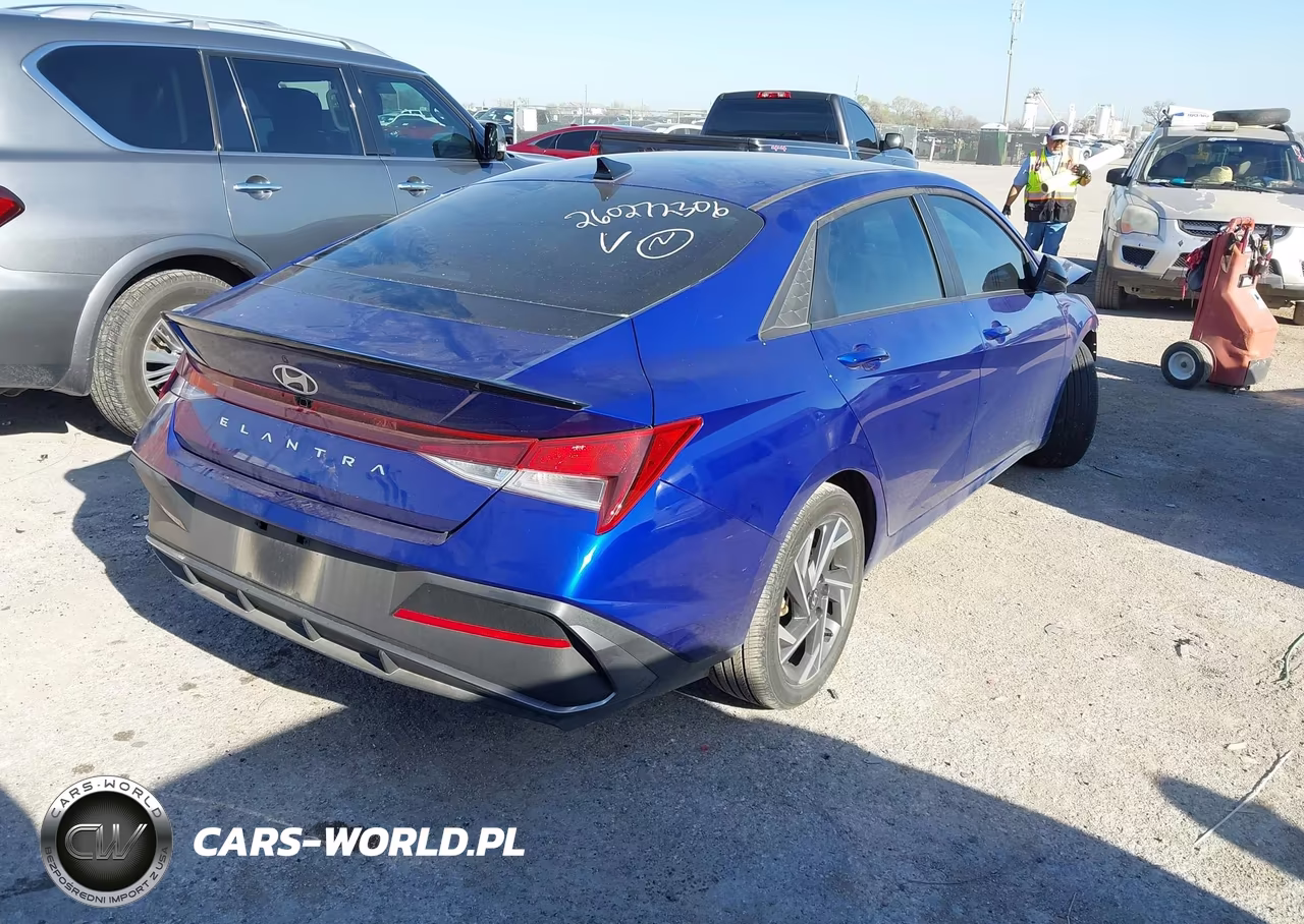 2025 Hyundai Elantra Sel Sport VIN:KMHLM4DG6SU901171 - 4