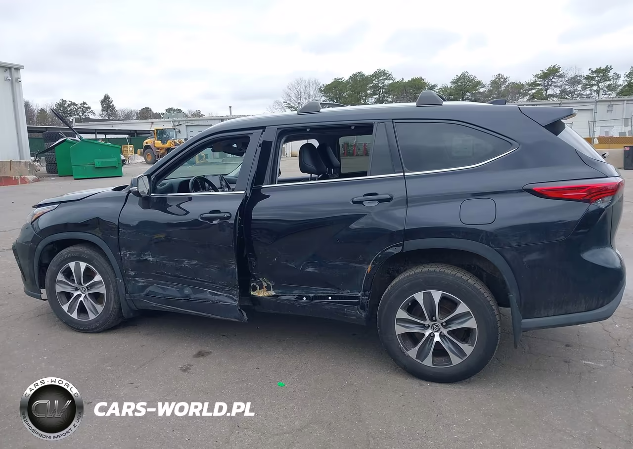 2022 Toyota Highlander Xle VIN:5TDGZRBH5NS224641 - 15