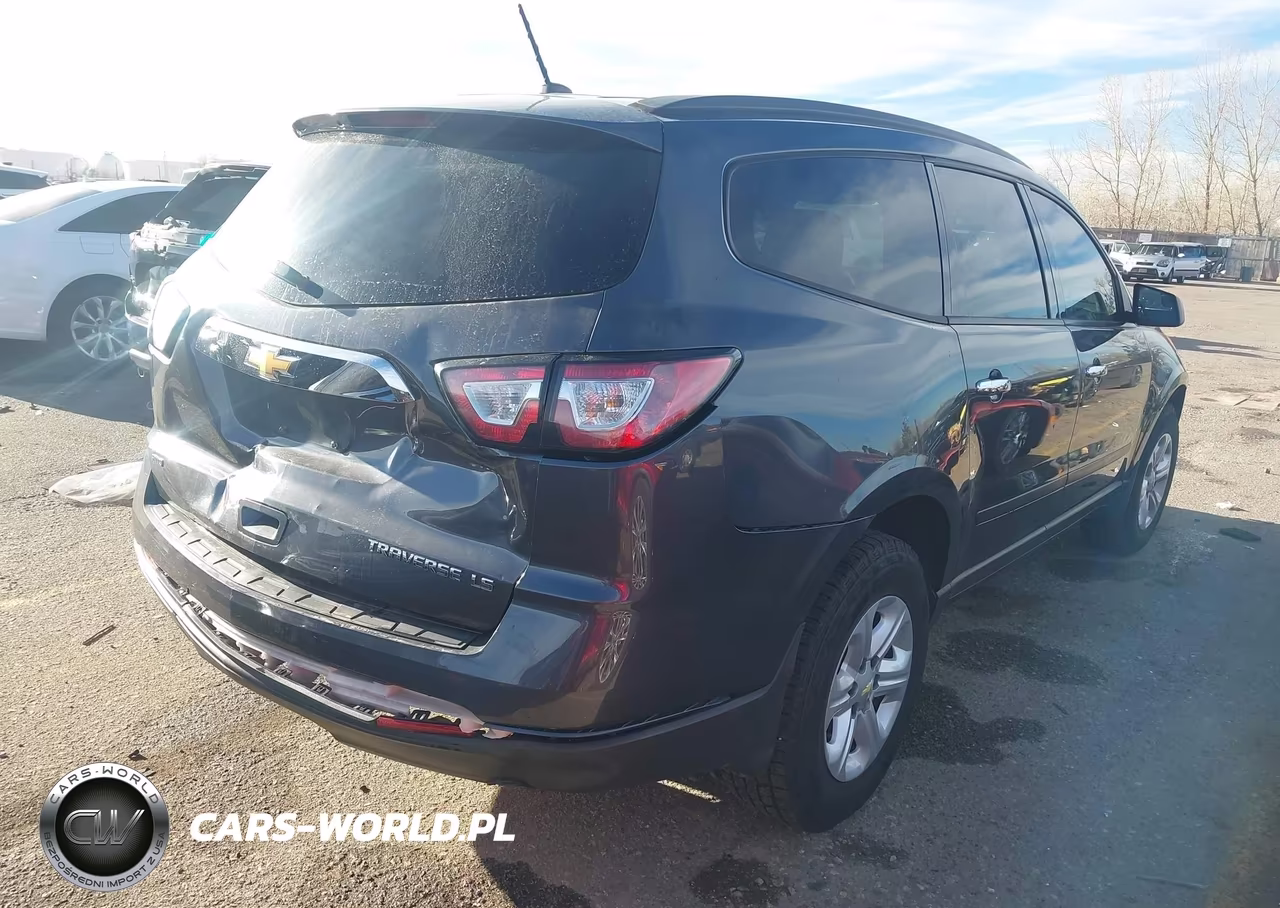 2014 Chevrolet Traverse Ls VIN:1GNKVFED5EJ255566 - 4
