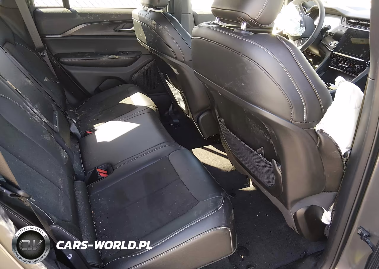 2025 Jeep Grand Cherokee Altitude X 4X2 VIN:1C4RJGAG0SC294185 - 8