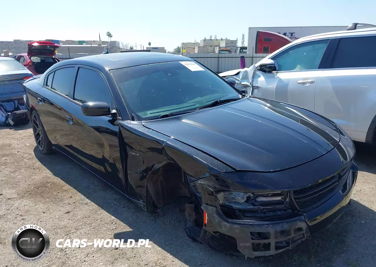 2015 Dodge Charger Road-Track