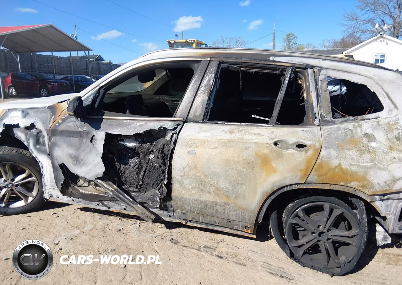2020 BMW X3 Sdrive30I VIN:5UXTY3C08LLE55475 - 6