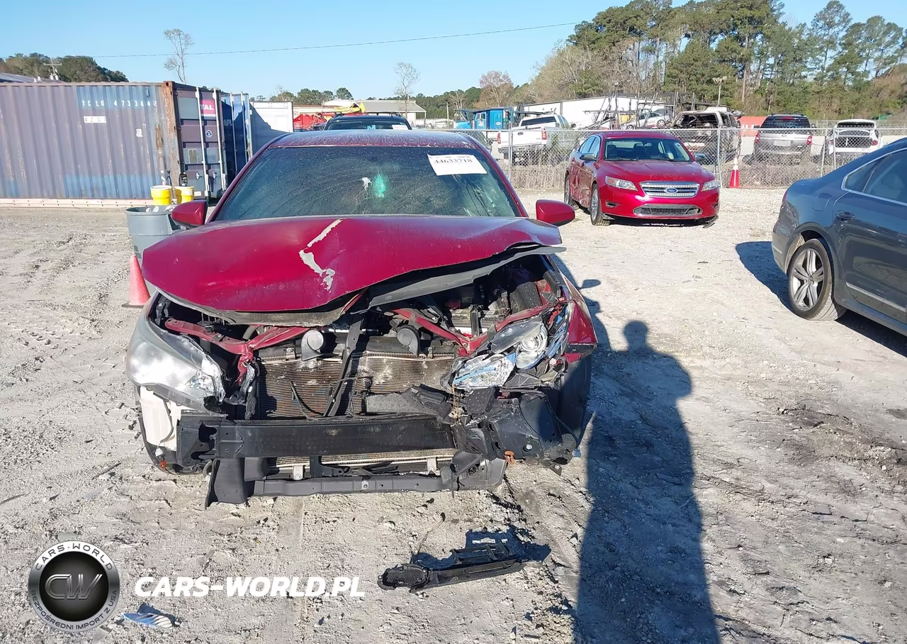 2017 Toyota Camry Le VIN:4T1BF1FK7HU745513 - 12