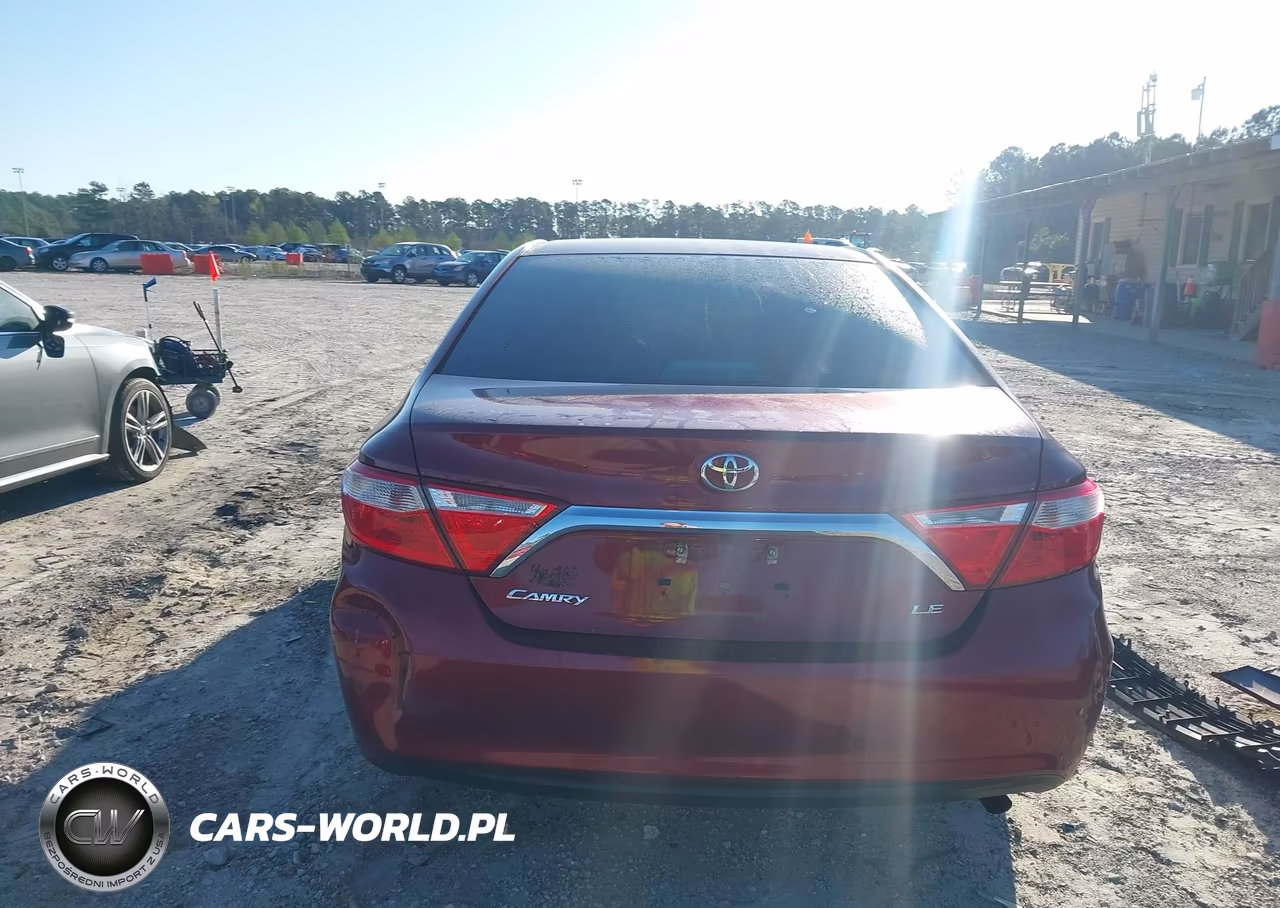 2017 Toyota Camry Le VIN:4T1BF1FK7HU745513 - 16