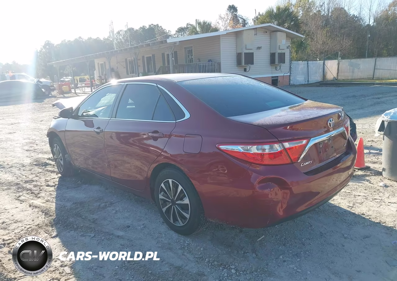 2017 Toyota Camry Le VIN:4T1BF1FK7HU745513 - 3