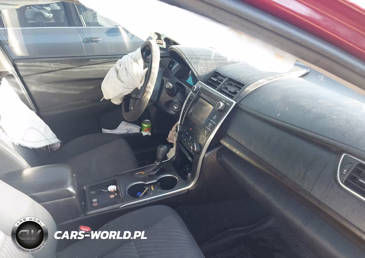 2017 Toyota Camry Le VIN:4T1BF1FK7HU745513 - 5