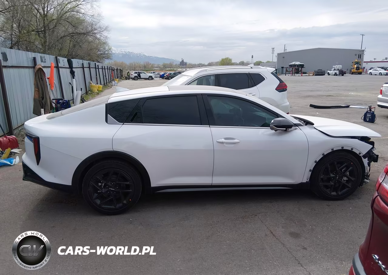 2025 Kia K4 Gt-Line Turbo VIN:3KPFW4DC5SE100982 - 14