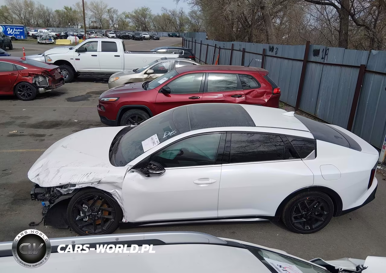 2025 Kia K4 Gt-Line Turbo VIN:3KPFW4DC5SE100982 - 15