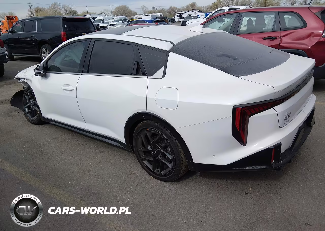 2025 Kia K4 Gt-Line Turbo VIN:3KPFW4DC5SE100982 - 3