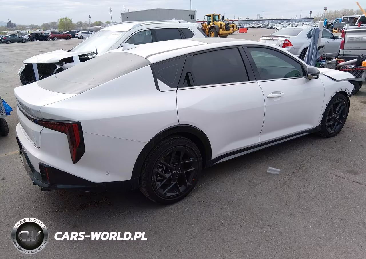 2025 Kia K4 Gt-Line Turbo VIN:3KPFW4DC5SE100982 - 4