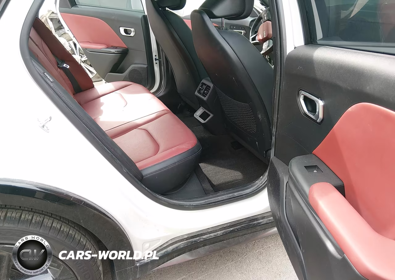 2025 Kia K4 Gt-Line Turbo VIN:3KPFW4DC5SE100982 - 8