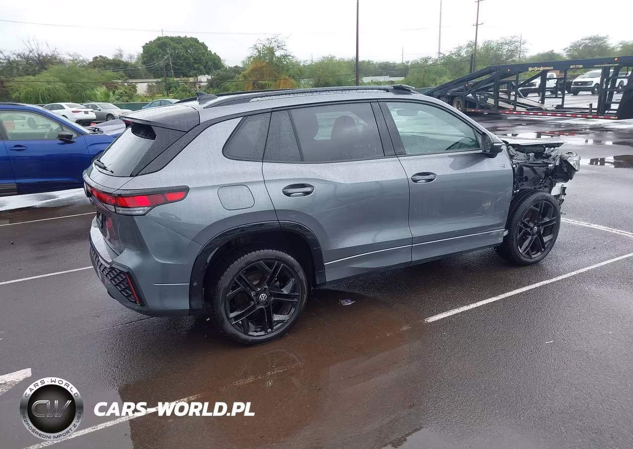 2025 Volkswagen Tiguan 2.0T Se R-Line Black VIN:3VVGR7RM7SM030911 - 4