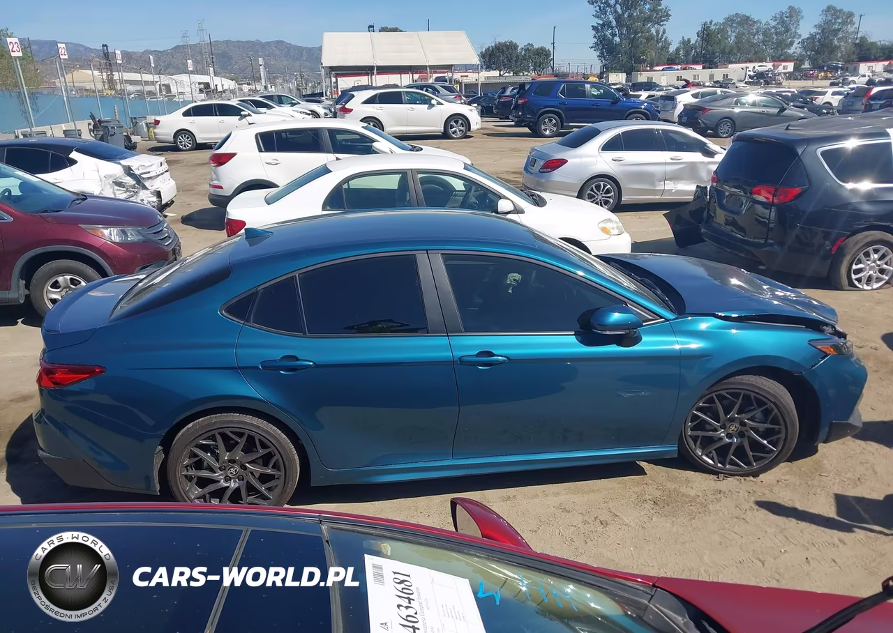 2026 Toyota Camry Se VIN:4T1DAACKXTU222457 - 13