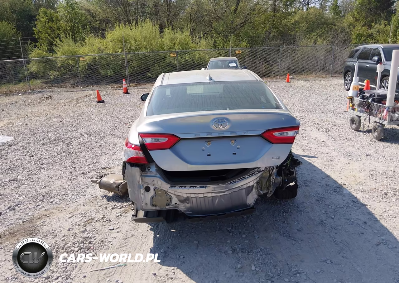2019 Toyota Camry Le VIN:4T1B11HK8KU241202 - 15