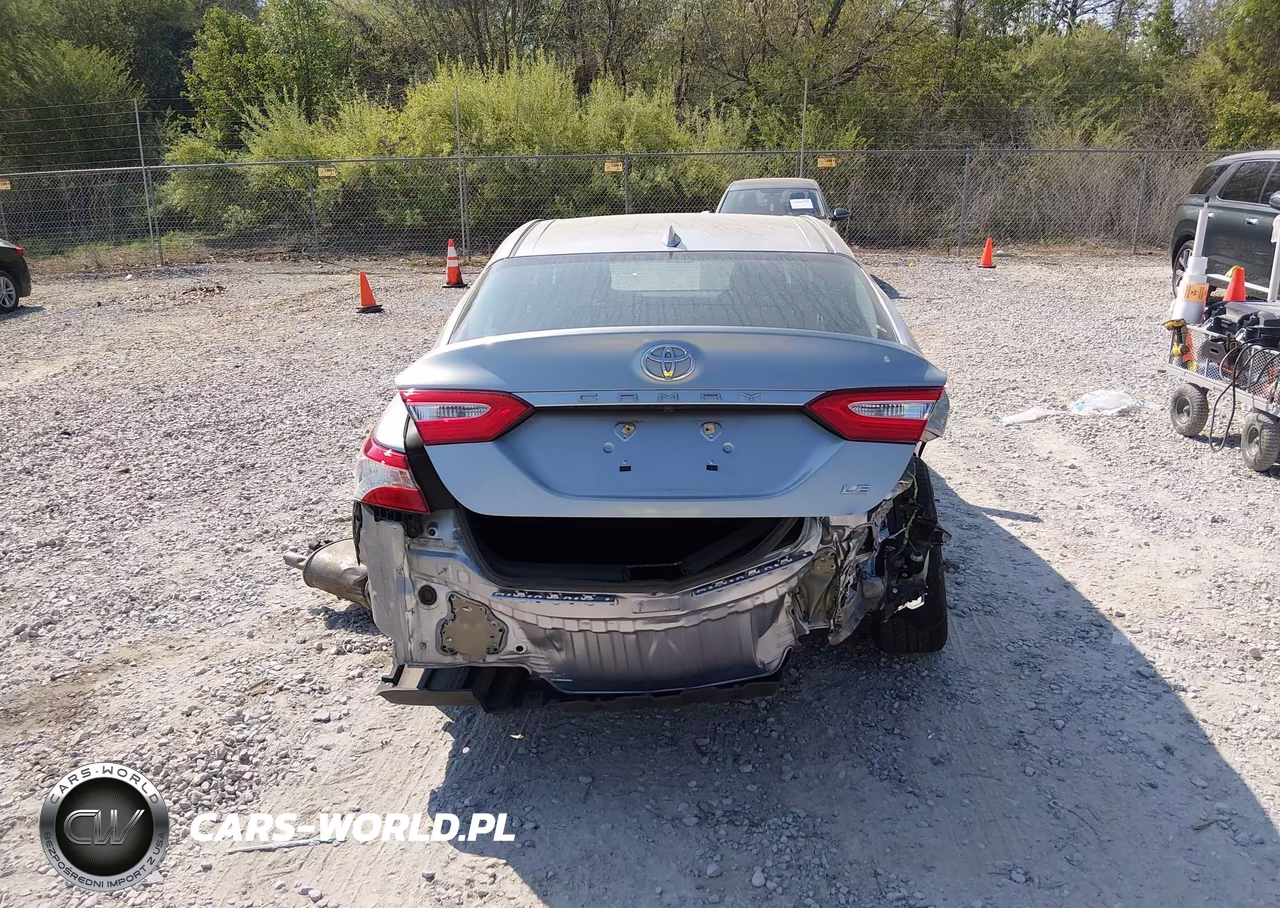 2019 Toyota Camry Le VIN:4T1B11HK8KU241202 - 6