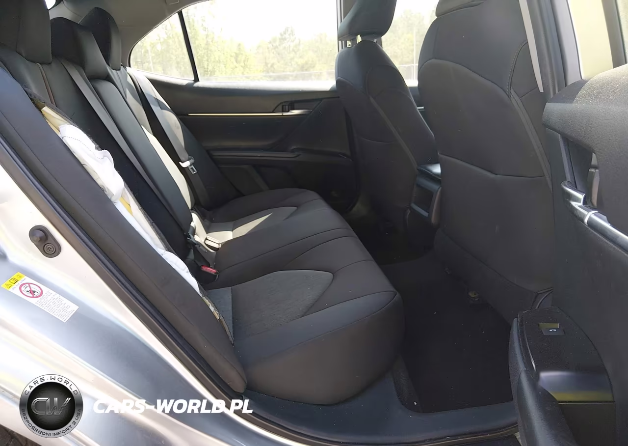 2019 Toyota Camry Le VIN:4T1B11HK8KU241202 - 8