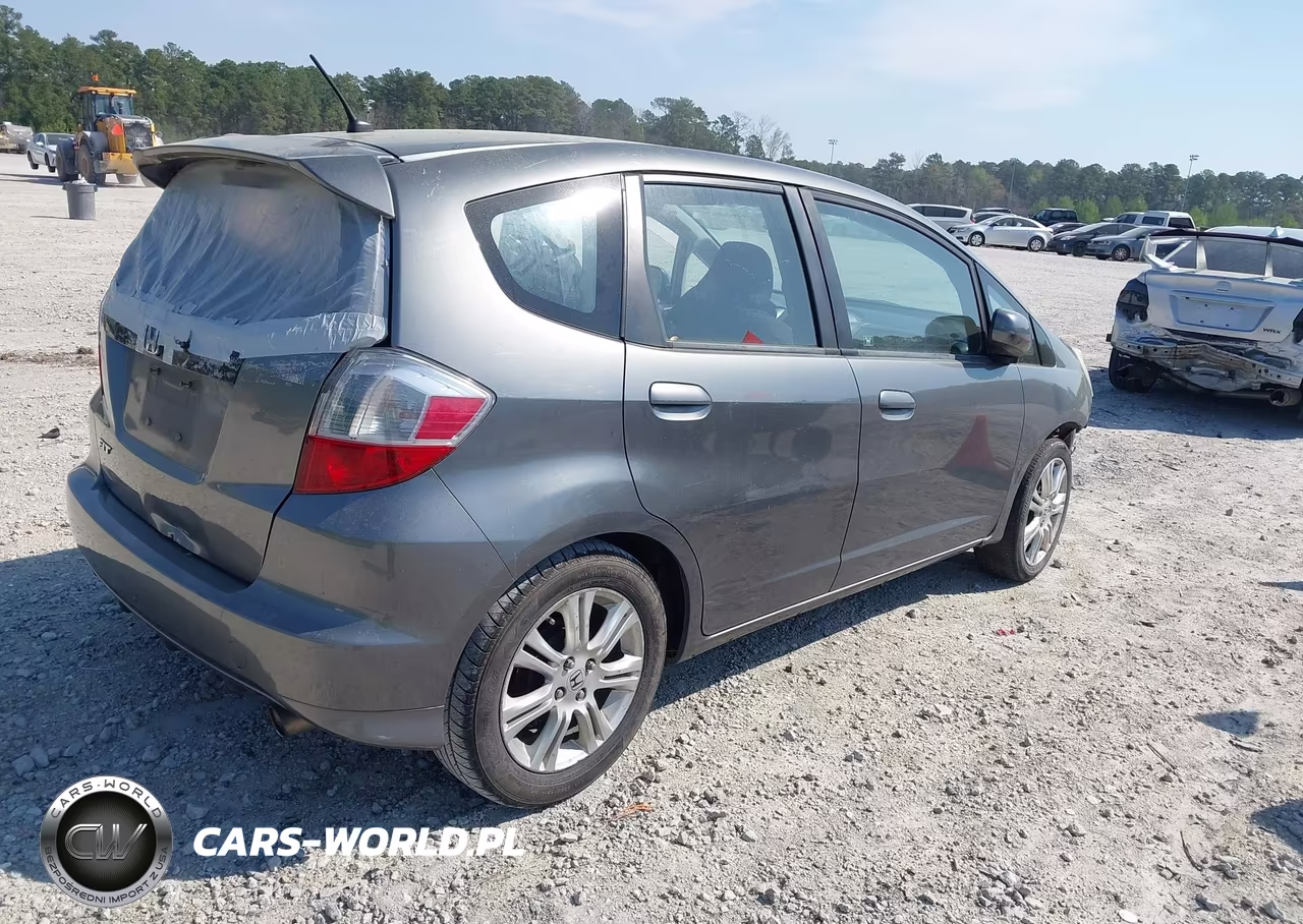 2011 Honda Fit Sport VIN:JHMGE8G56BC007812 - 4
