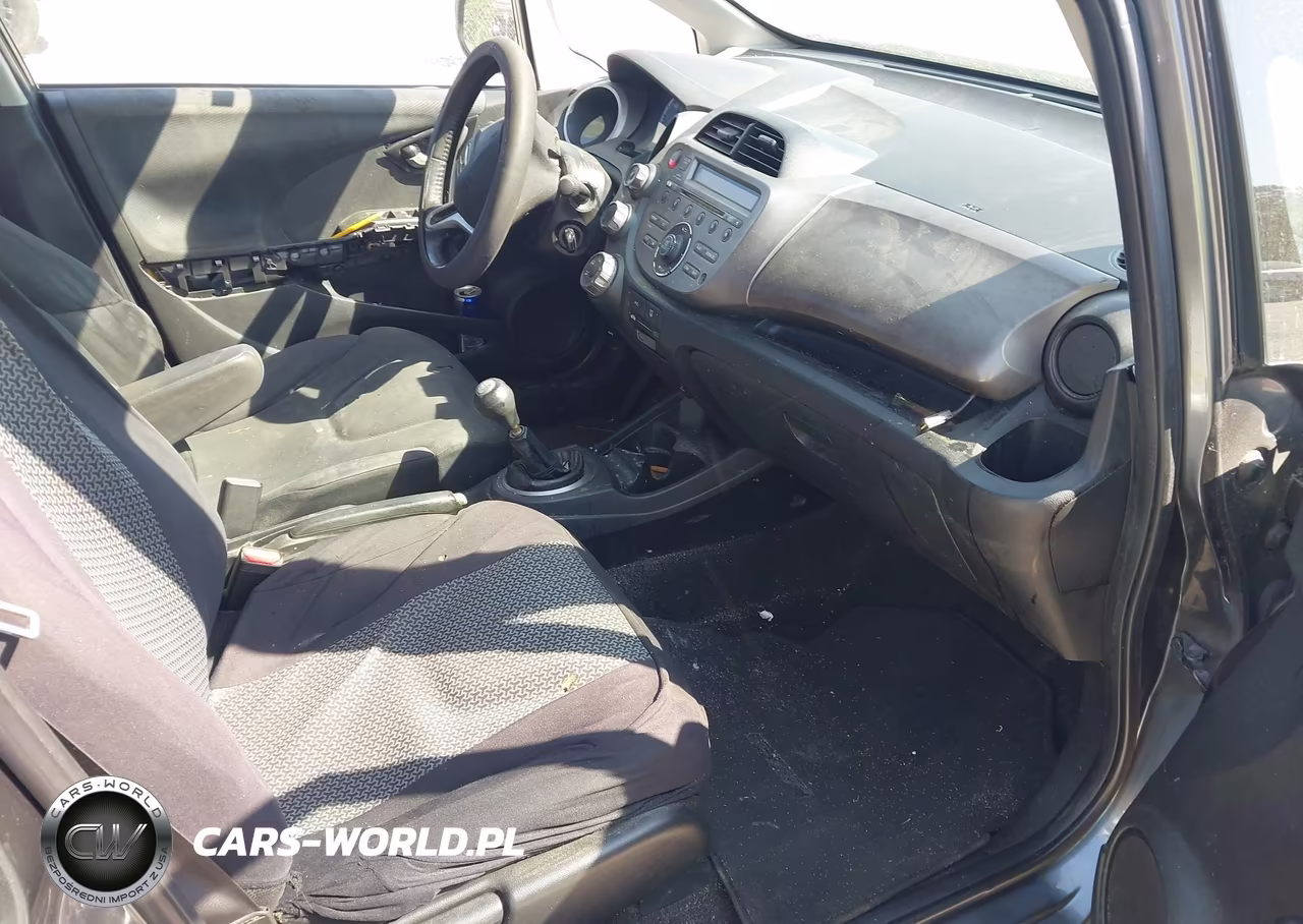 2011 Honda Fit Sport VIN:JHMGE8G56BC007812 - 5