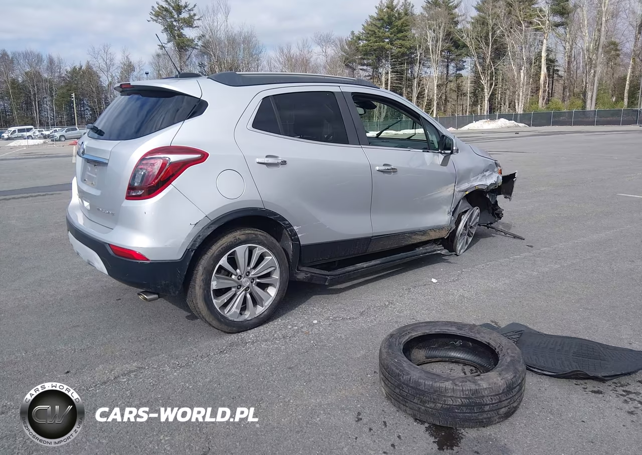 2018 Buick Encore Preferred VIN:KL4CJASB4JB570937 - 4