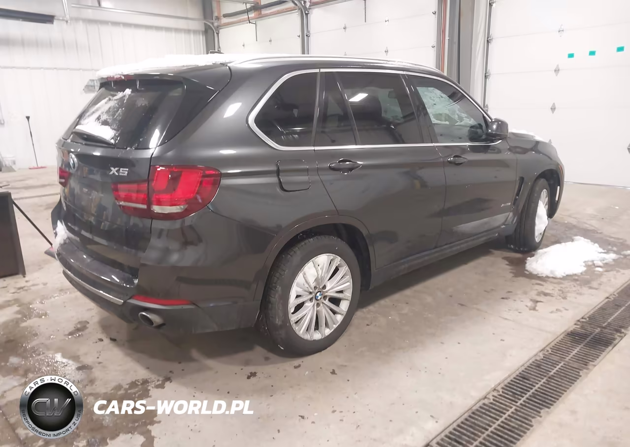 2016 BMW X5 xDrive35I VIN:5UXKR0C55G0P31523 - 4