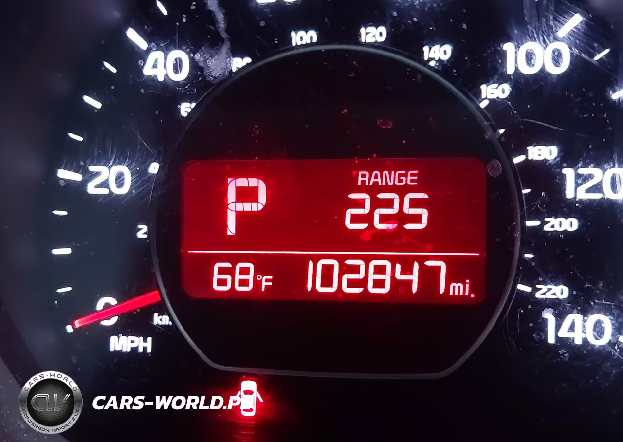 2018 Kia Soul + VIN:KNDJP3A58J7536781 - 16